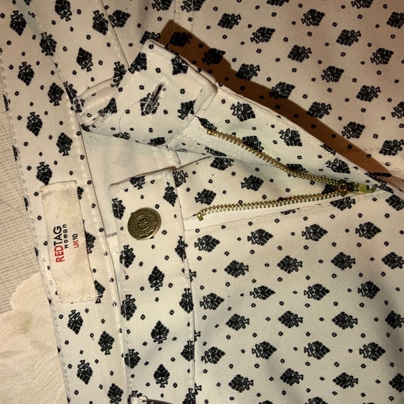 Pants! 👖 - Picture 10 of 12